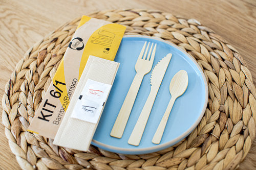 Sets couverts bambou 6/1 sachet papier (couverts, sel poivre, serviette) (500 unités)